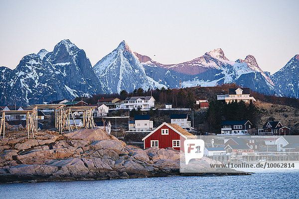 Das Fischerdorf Reine  Lofoten  Norwegen