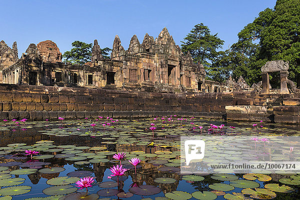 Östlicher Gopuram der inneren Galerie,  Lotusteich,  Prasat Mueang Tam,  Muang Tam,  Khmer-Tempel,  Buriram,  Provinz Buri Ram,  Isan,  Isaan,  Thailand,  Asien