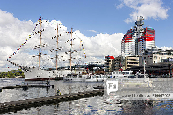 Segelschiff im Hafen  Lilla Bommen oder Der Lippenstift  Göteborg  Schweden  Europa