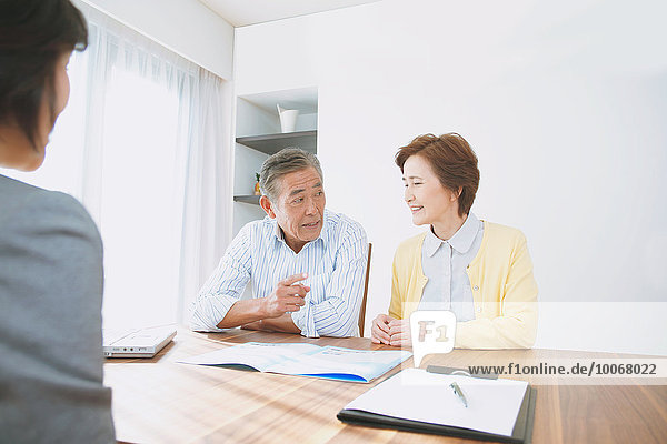Senior Senioren Rat Finanzen Planung und Organisation japanisch