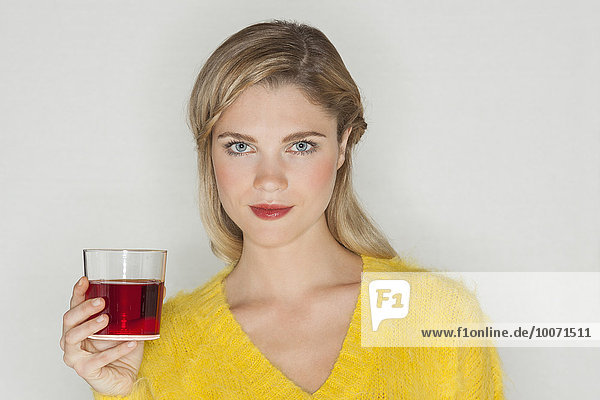 Portrait,Frau,Schönheit,Glas,halten,Saft