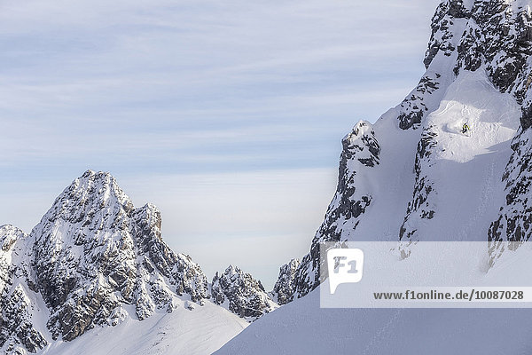 Europäer Berg Schnee Klettern Hang