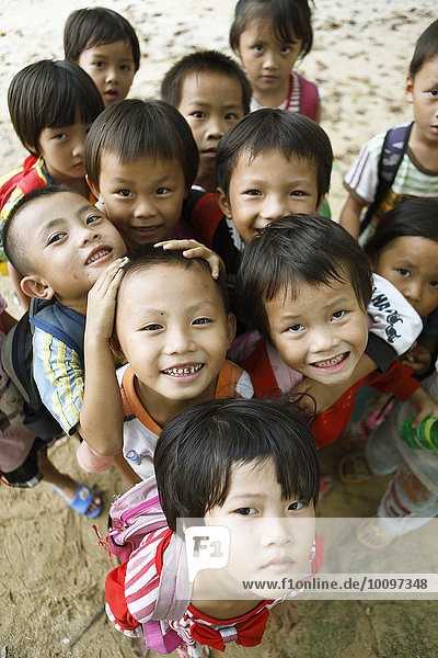 Elementary school students  Shimei  Hainan Province  China  Asia