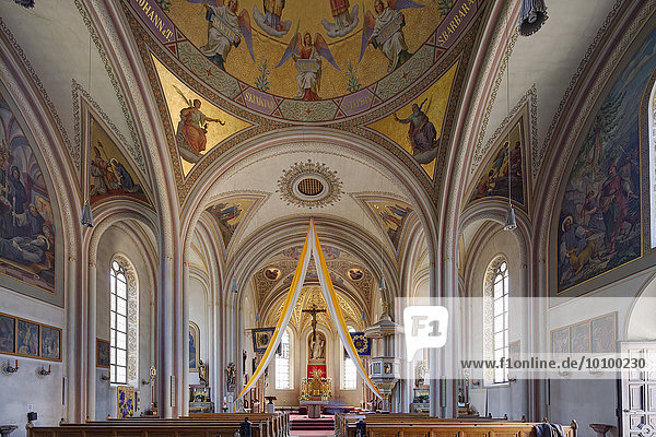 Pfarrkirche St. Ägidius  Bergen  Chiemgau  Oberbayern  Bayern  Deutschland  Europa