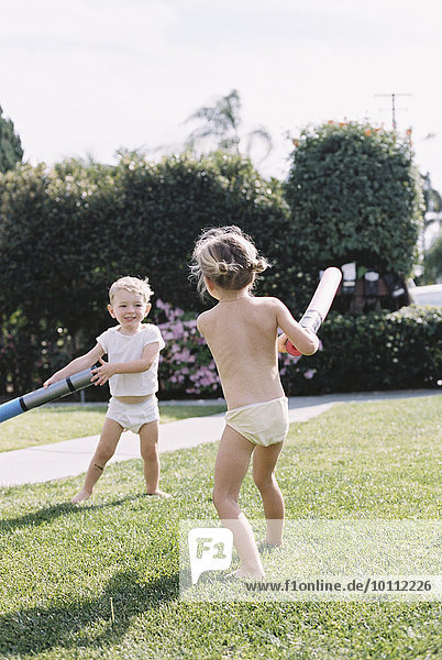 Junge - Person Hemd Garten 2 jung Kleidung Mädchen spielen Shorts
