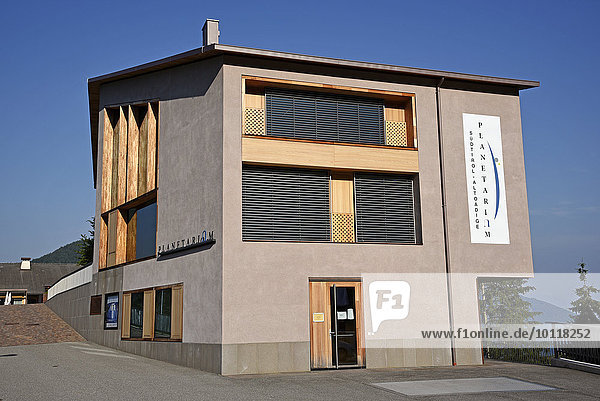 Planetarium  Sonnenobservatorium Peter Anich  Europäisches Sternendorf  Gummer  Karneid  Eggental  Südtirol  Italien  Europa
