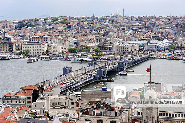 Ansicht Asien Galatabrücke Goldenes Horn Istanbul Türkei