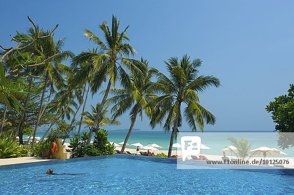 Hotelpool am Chaweng Beach  Insel Ko Samui  Thailand  Asien