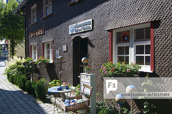Hörmannhaus mit Keramikatelier in Immenstadt  Allgäu  Bayern  Deutschland  Europa