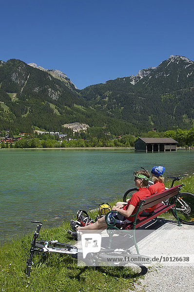 Cyclists at Lake Achensee  Tyrol  Austria  Europe