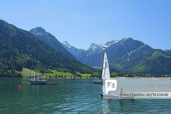Sailers on Lake Achensee  Tyrol  Austria  Europe