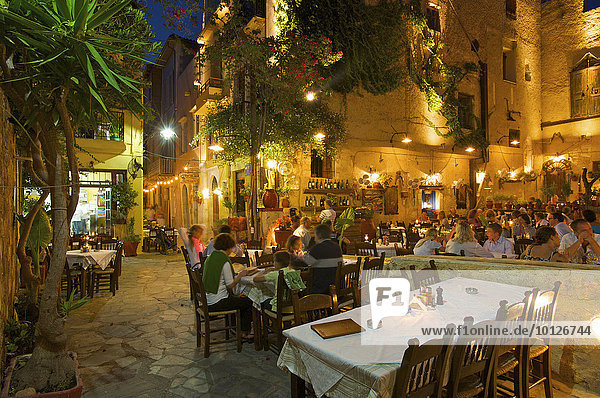 Taverne in der Altstadt von Chania  Kreta  Griechenland  Europa