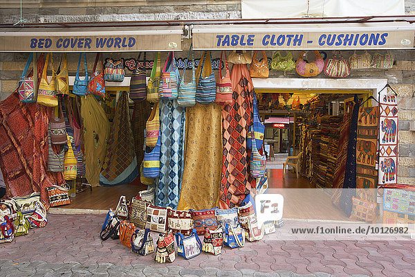 Souvenirverkauf in Marmaris  türkische Ägäis  Türkei  Asien
