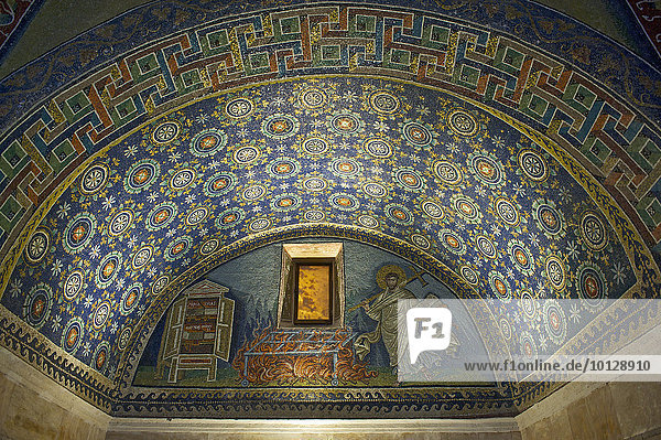 Mosaiken im Mausoleum der Galla Placidia  UNESCO Weltkulturerbe  Ravenna  Adria  Emilia-Romagna  Italien  Europa