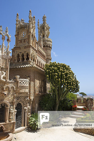 Schloss-Monument Colomares zu Ehren von Christopher Columbus  Benalmadena  Costa del Sol  Andalusien  Spanien  Europa