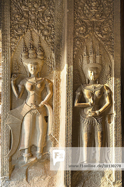 Göttinnen oder Devatas  Tempel Angkor Wat  Provinz Siem Reap  Kambodscha  Asien