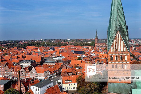 Europa Stadt Ansicht Luftbild Fernsehantenne Deutschland Johanniskirche Lüneburg alt
