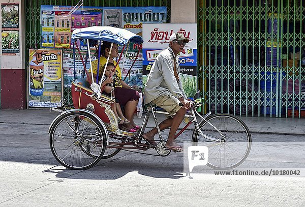 Fahrradrikscha  Buriram  Thailand  Asien