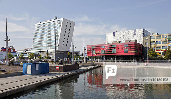 Spielbank und Gebäude der Stena Line am Schwedenkai  Kiel  Schleswig-Holstein  Deutschland  Europa