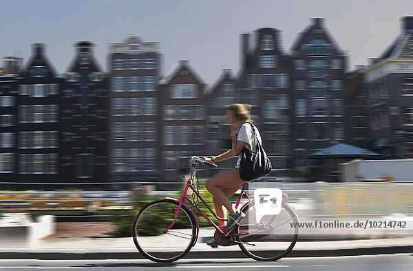 Amsterdam Hauptstadt Straße Ansicht Bewegungsunschärfe Niederlande Fahrradfahrer