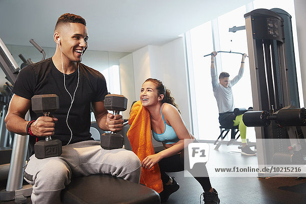 Fitness-Studio Freundschaft üben trainieren work out