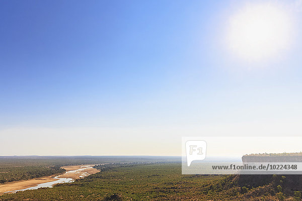 Simbabwe  Masvingo  Gonarezhou Nationalpark  Runde River und Chilojo Cliffs