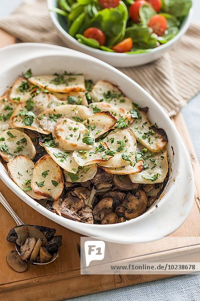 Kartoffel-Pilz-Auflauf mit Kräutern