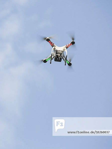 fliegen,fliegt,fliegend,Flug,Flüge,Himmel