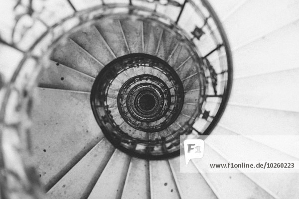 spiralförmig,spiralig,Spirale,Spiralen,spiralförmiges,über,Treppenhaus,schießen,gerade,Basilika