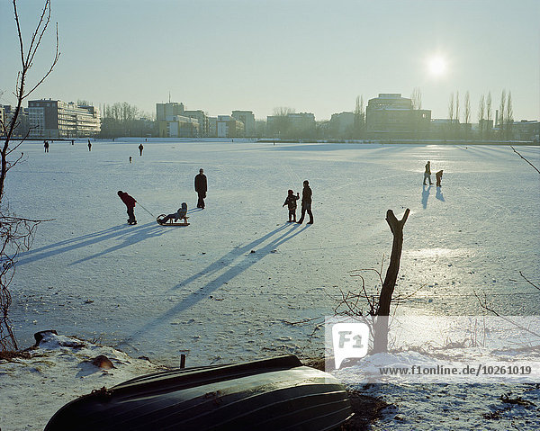 bedecken,Mensch,Tag,Menschen,Landschaft,Sonnenlicht,Schnee