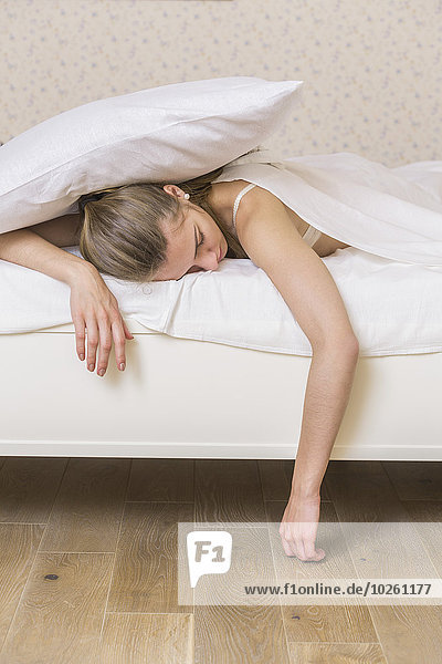 junge Frau,junge Frauen,Bett,schlafen