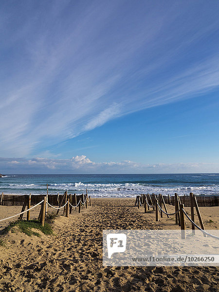 Strand Sand zerbrechen brechen bricht brechend zerbrechend zerbricht Balearen Balearische Inseln Mallorca Spanien