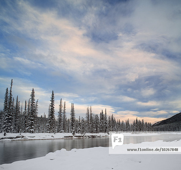 Winter Palast Schloß Schlösser Fluss Unterricht Banff Nationalpark Alberta