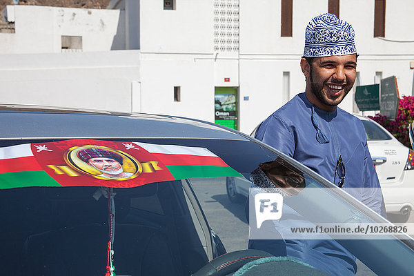 Maskat Hauptstadt Mann Auto Oman Etikett