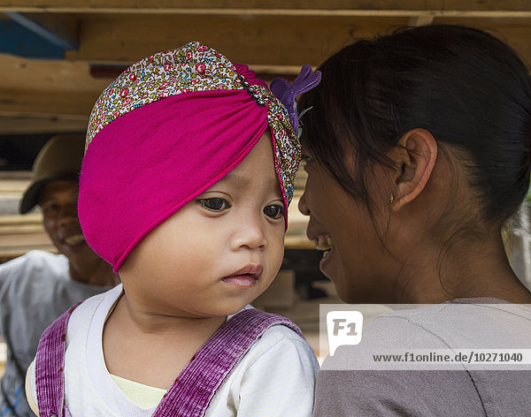 Kleines Mädchen  Semparu  Lombok  West Nusa Tenggara  Indonesien