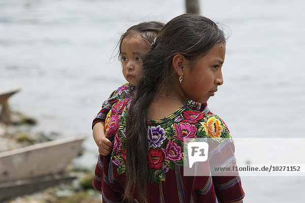 Maya Girls On The Shores Of Lake Atitlan  Santa Catarina Palopo  Solol