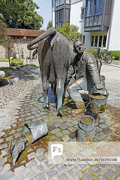 Steuerzahlerbrunnen,  Isny im Allgäu,  Bayern,  Deutschland,  Europa