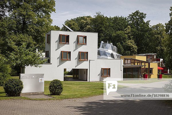 Ronald McDonald Haus  McDonald's Kinderhilfe  Architekt Frank O. Gehry  Bad Oeynhausen  Nordrhein-Westfalen  Deutschland  Europa