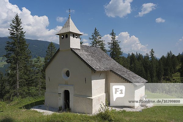 Chapel of St. Salvador  San Candido  1594  Sesto Dolomites  nature park  Alps  South Tyrol  Trentino-Alto Adige  Italy  Europe