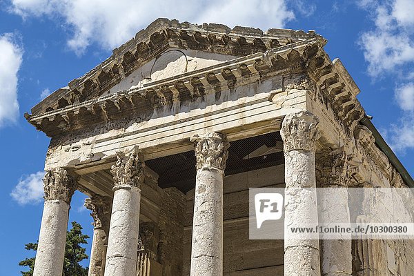 Augustus-Tempel  Pula  Istrien  Kroatien  Europa