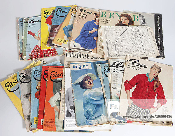 Titelseiten  alte Modezeitschriften aus den 50ziger Jahren  Deutschland  Europa