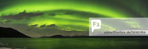 Aurora borealis über dem College Fjord  Prinz-William-Sund  Prince William Sound  Alaska  USA  Nordamerika