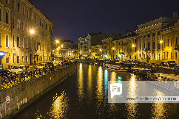 Russland  Sankt Petersburg  Moika-Damm bei Nacht