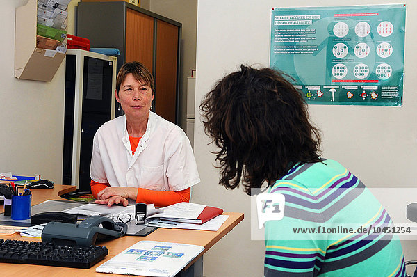 Reportage im Zentrum für Gesundheit und Prävention des lokalen Ausschusses für Sozialhygiene (CDHS) in Lyon  Frankreich. Öffentliche Impfungen.
