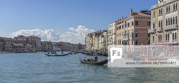 Canale Grande mit Gondeln  Venedig  Italien  Europa