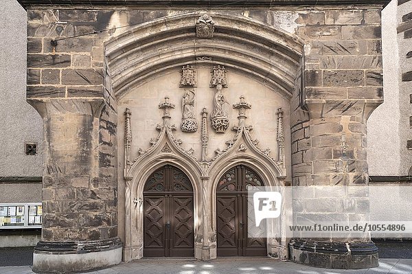 Eingangsportal der Frauenkirche  1449  Görlitz  Oberlausitz  Sachsen  Deutschland  Europa