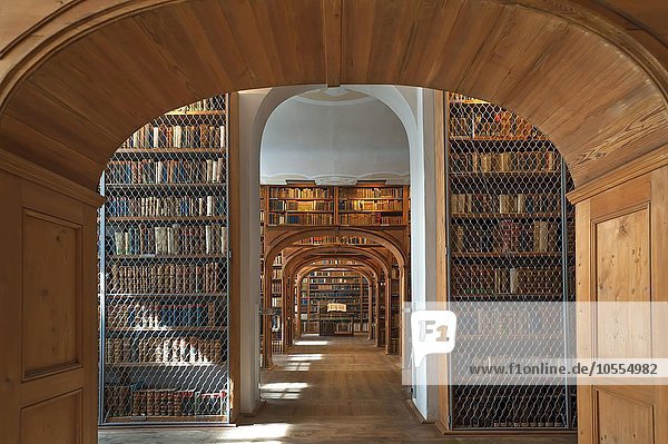 Historischer Büchersaal  Oberlausitzische Bibliothek der Wissenschaften  Görlitz  Oberlausitz  Sachsen  Deutschland  Europa