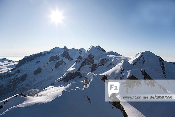 Schweizer Alpen im Winter  Kanton Wallis  Schweiz
