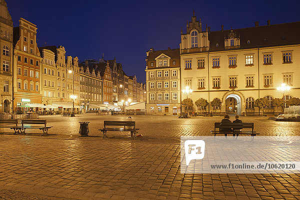 Polen  Breslau  Altstadt  Marktplatz bei Nacht