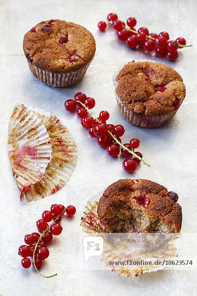 Rote Johannisbeeren Muffins